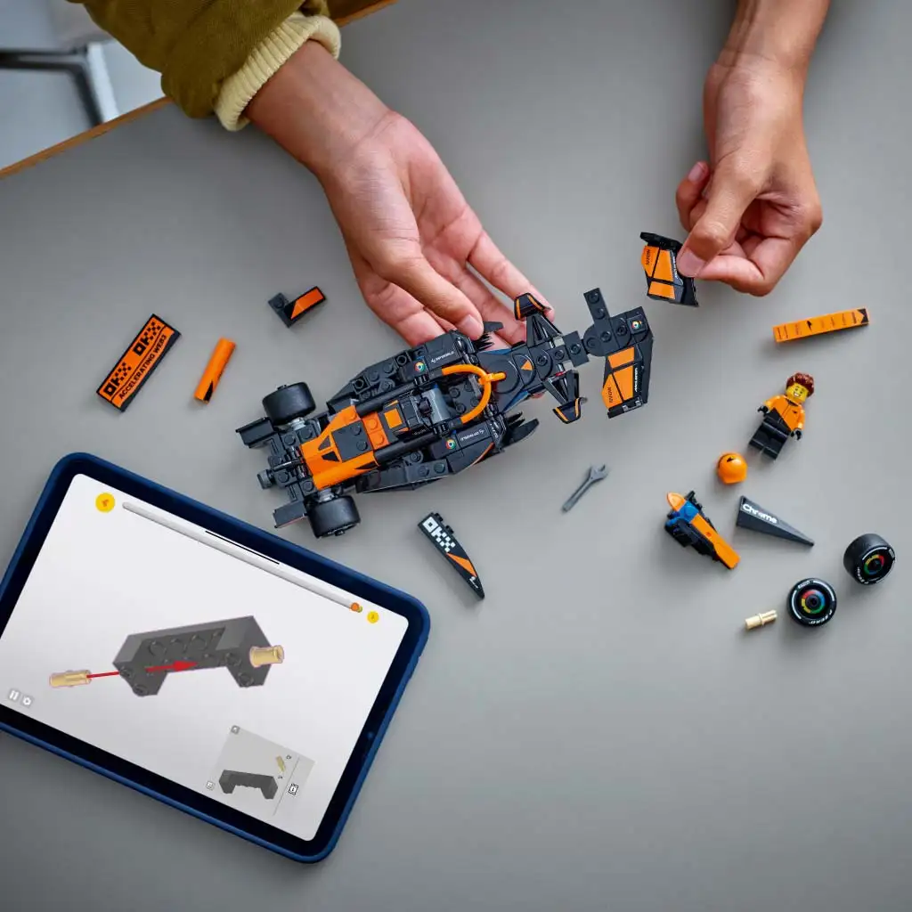 LEGO® Speed Champions: McLaren F1® Team MCL38 Rennwagen (77251) kép 3
