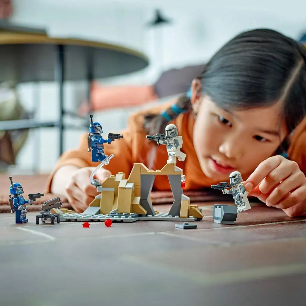 LEGO® Star Wars™: Hinterhalt auf dem Planeten Mandalore™ Kampfset (75373) kép 4