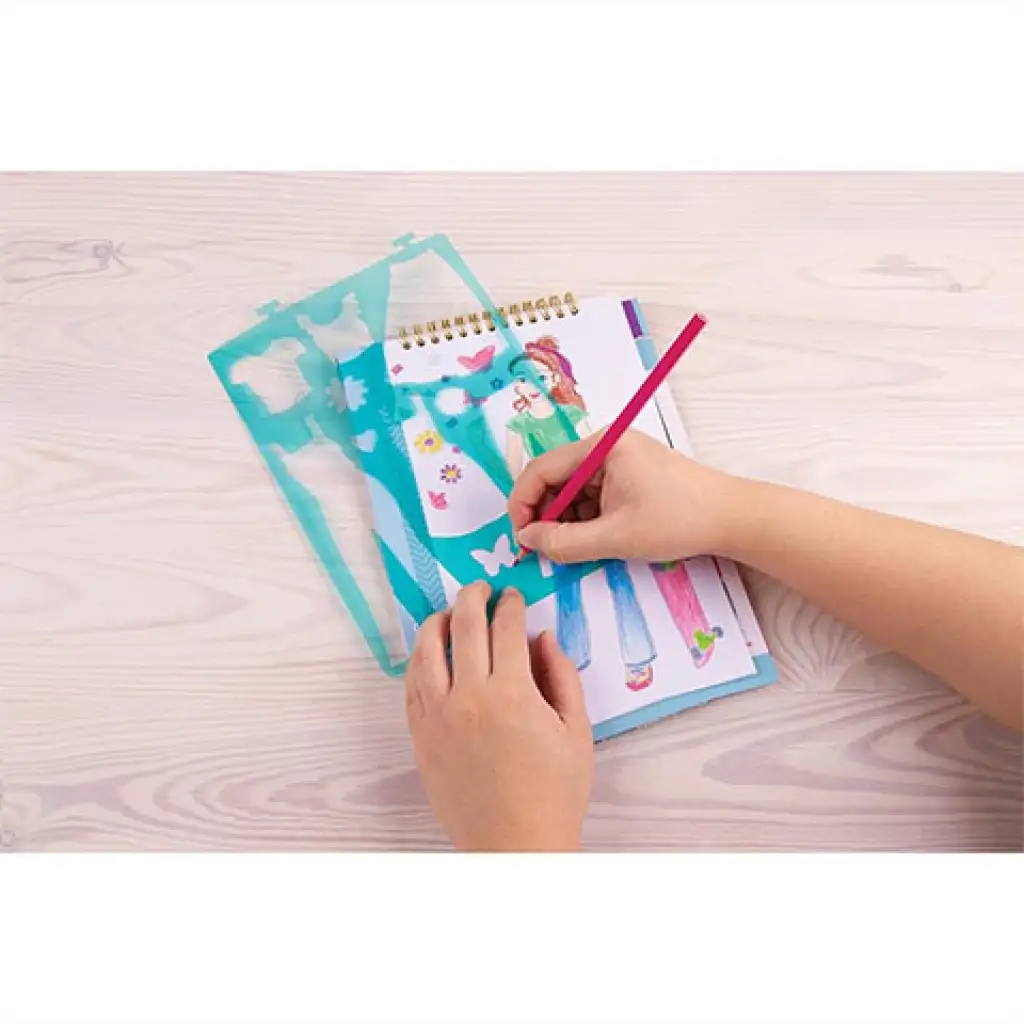 Make It Real: Blühende Kreativität Mode-Designer Skizzenbuch kép 2