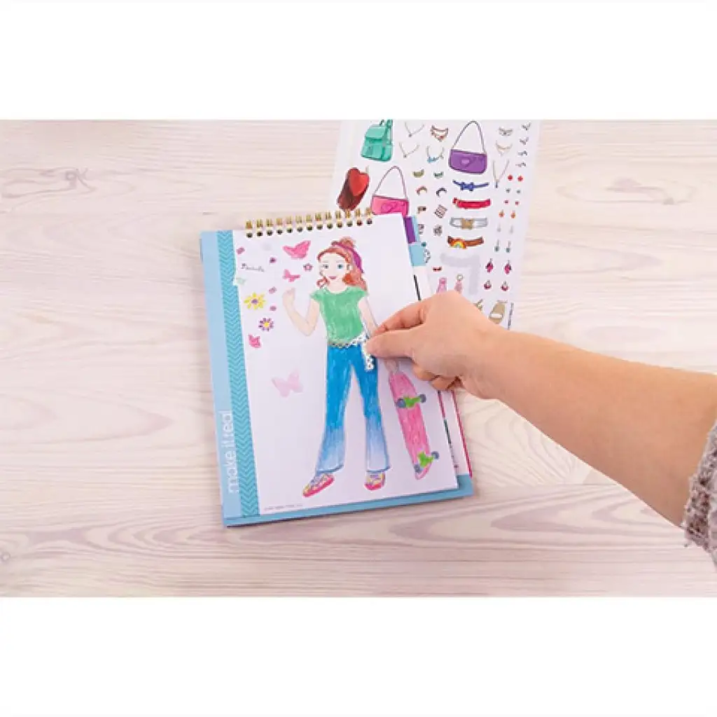 Make It Real: Blühende Kreativität Mode-Designer Skizzenbuch kép 3