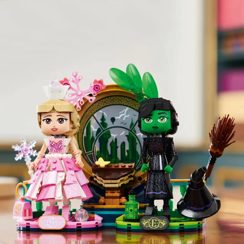 LEGO® Wicked: Elphaba és Glinda figurák (75682) kép 4